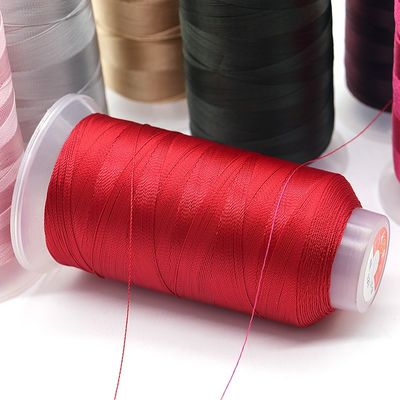 100% 폴리에스터 420D/3 0.15-0.32mm 가죽 꿰매기 위한 고강성 나일론 쿼팅 실