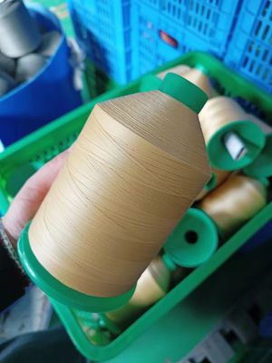 다채색 고강도 실 210D/3 16OZ/roll 넥타이를 위한 폴리에스터 꿰매기 실